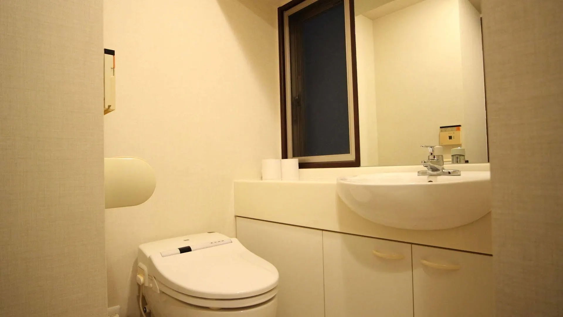 Palace Studio Kojimachi Tokyo